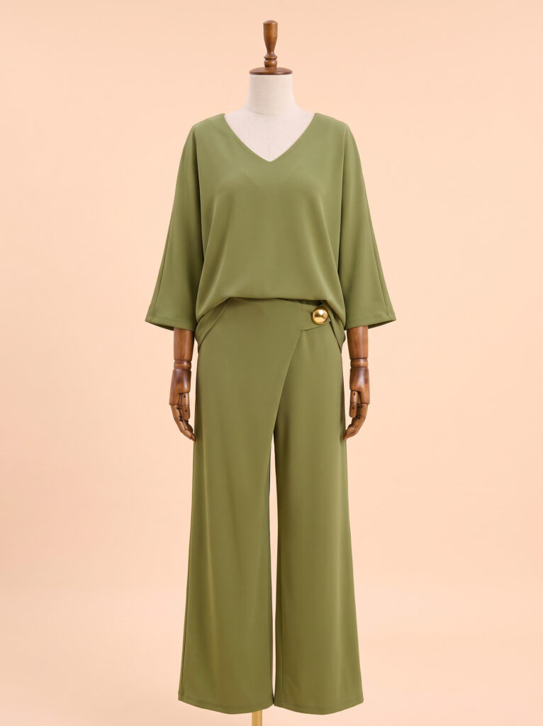 Fiyonk Detaylı Bluz & Pantolon Takım